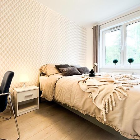 Walk To Park, Modern 2Bd Kitchen! Balcony, Parking Apartman Wrocław Kültér fotó