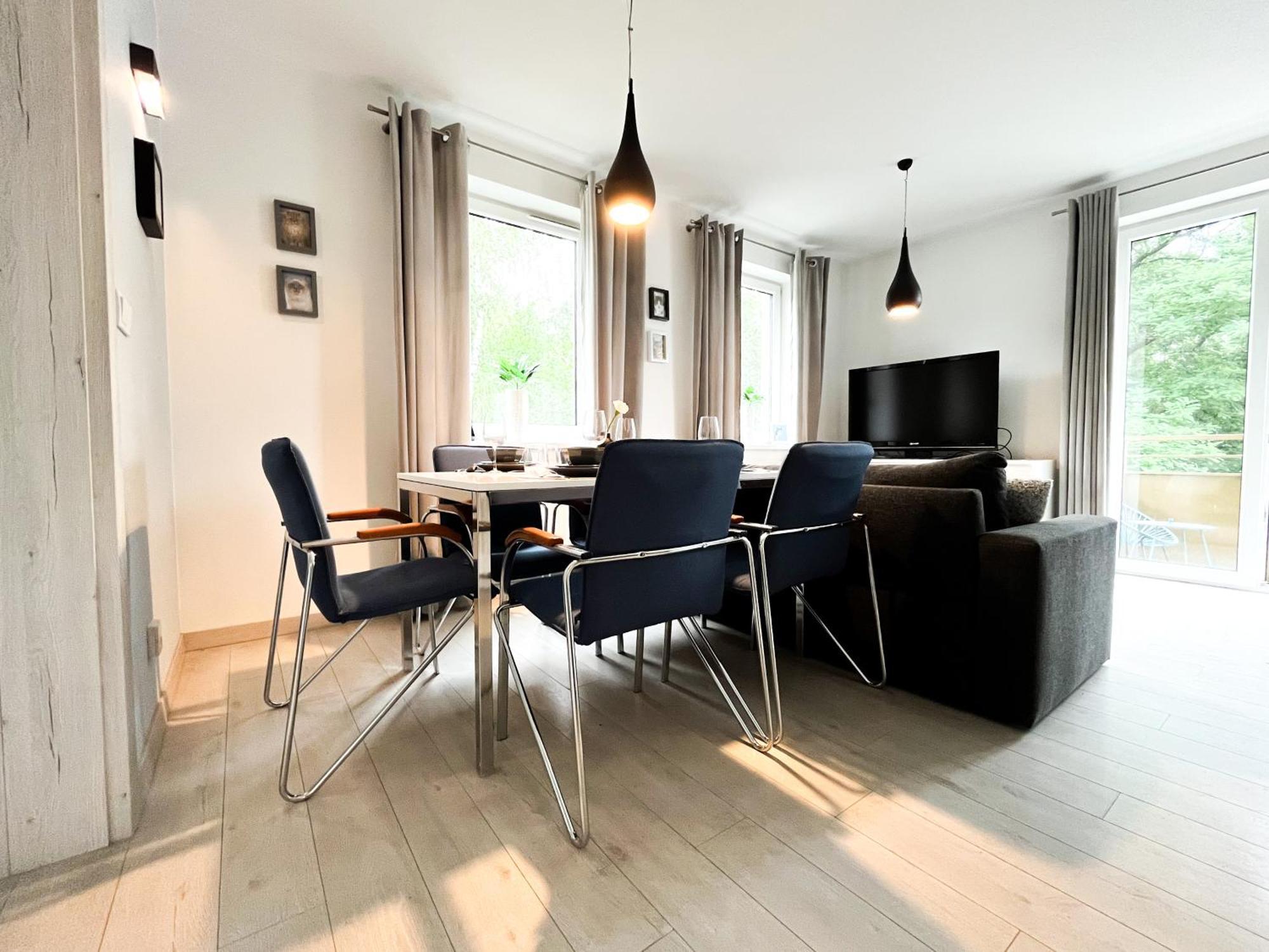 Walk To Park, Modern 2Bd Kitchen! Balcony, Parking Apartman Wrocław Kültér fotó