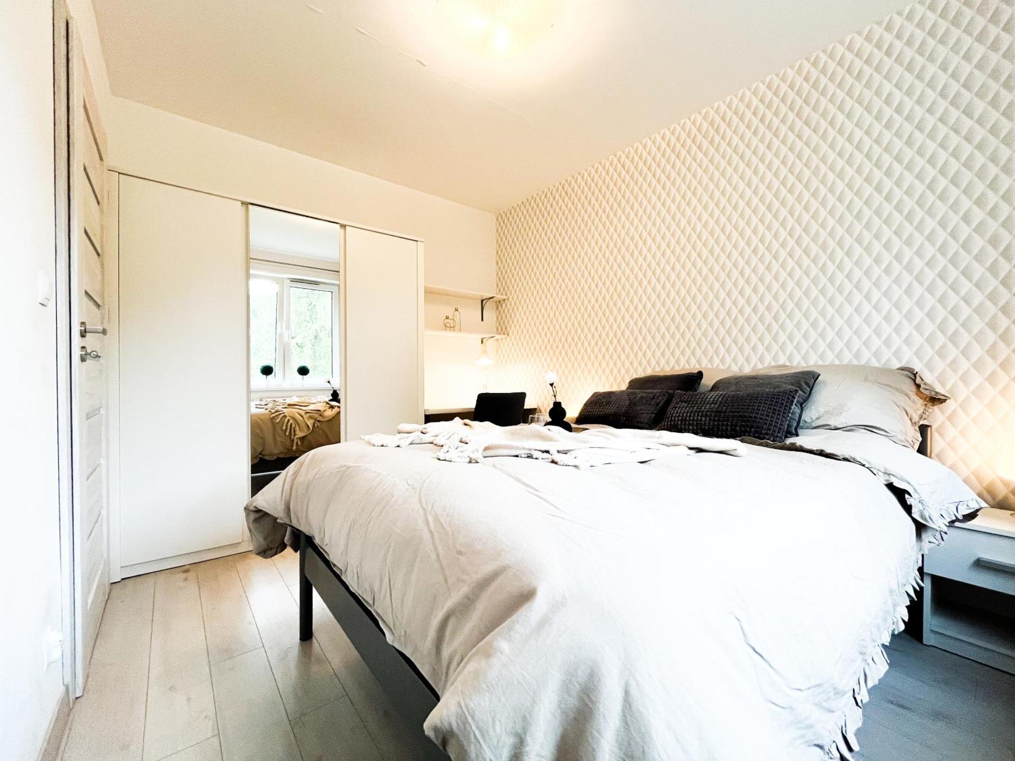 Walk To Park, Modern 2Bd Kitchen! Balcony, Parking Apartman Wrocław Kültér fotó